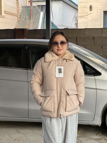 Пуховики и зимние куртки: Женские верхние вещи — подборка для холодного сезона 1) Двубортное — 10