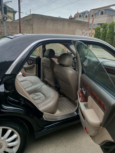 Hyundai: Hyundai XG (Grandeur) sedan - Kuzov: qara rəng, xrom detallar, 16" — 13