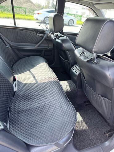 Mercedes-Benz: Mercedes-Benz E-Class: 2001 г., 3.2 л, Автомат, Бензиновая, Седан — 13