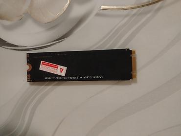 NVMe SSD M.2 2280 с радиатором охлаждения - Форм‑фактор: M.2 2280 at lalafo.kg NVMe SSD M.2 2280 с радиатором охлаждения - Форм‑фактор: M.2 2280