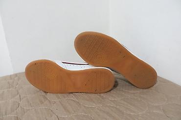 lil solid accessories: ADIDAS br 42 patike bez mana bilo kakve greske, kako vani tako — 6