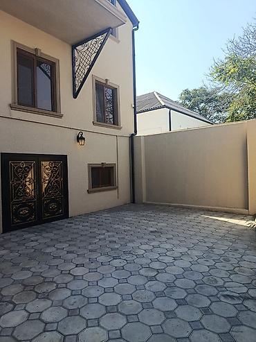 modul ev: Satılır: 3 mərtəbəli fərdi yaşayış evi Ümumi təsvir: - Şəhər — 5