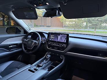 124 3 2: Toyota Grand Highlander: 2024 г., 2.4 л, Автомат, Бензин, Внедорожник — 4