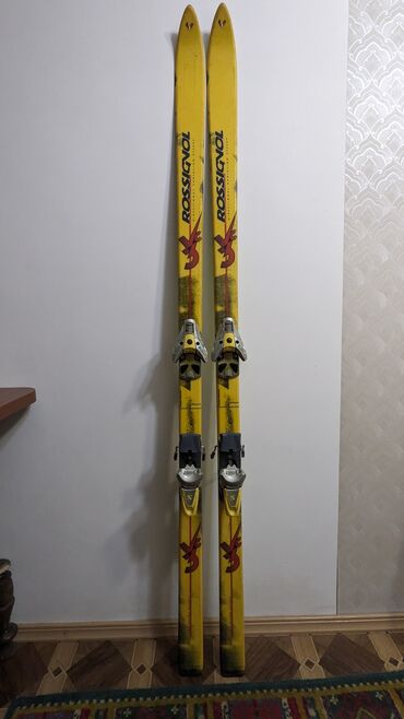 комплект лыж: Продам б/у лыжи Rossignol VC3 183см Состояние отличное, бережно