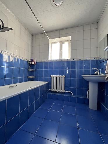 Долгосрочная аренда домов: 256 м², 7 комнат, Утепленный, Балкон застеклен, Видеонаблюдение — 16