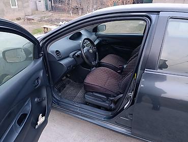 авто ярис: Toyota Yaris: 2009 г., 1.5 л, Автомат, Бензин, Седан — 5