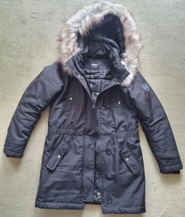 Zimske jakne: Only, M (EU 38), Jednobojni, Sa postavom, Veštačko krzno