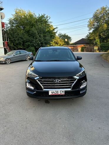 хендай тускани: Стильный черный внедорожник Hyundai Tucson, идеально подходящий для