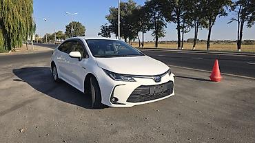 тайота эмина: Toyota Corolla: 2022 г., 1.8 л, Вариатор, Гибрид, Седан — 2