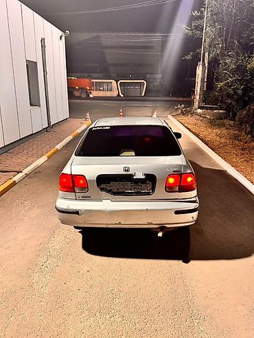 Honda Civic: 2000 г., 1.5 л, Автомат, Бензин, Седан lalafo.kg да — 3 Honda Civic: 2000 г., 1.5 л, Автомат, Бензин, Седан — 3