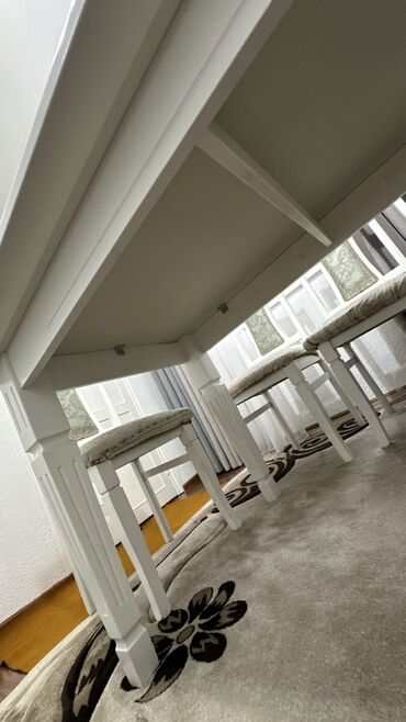 Кухонные столы: Кухонный стол, Б/у, Прямоугольный, Нераскладной — 14