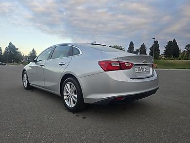 opel universal: Chevrolet Malibu – gümüş rəngli biznes-sedanı - Kuzov: 4 qapılı — 3