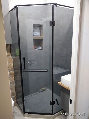 Зеркала: Принимаем заказы душевые кабины Стеклянные перегородки Зеркальный — 10