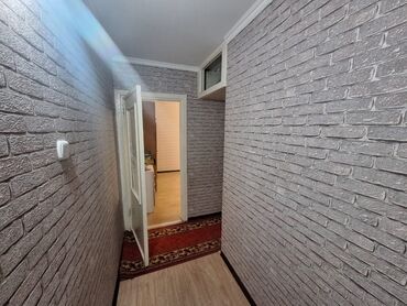 11 микро: 1 комната, Собственник, Без подселения, С мебелью частично