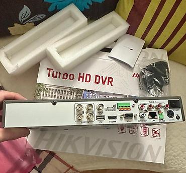 jack e4: Hikvision Turbo HD DVR, серия 7200. Модель: DS-7204HUHI-K1 (наклейка — 5
