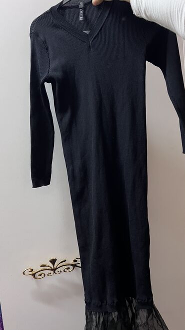 черное длинное вечерное платье: Вечернее платье, Классическое, Длинная модель, С рукавами, XS (EU 34), S (EU 36)
