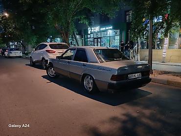 mercedes 180 b: Mercedes-Benz 190 (W201): 2 l | 1989 il Sedan — 2