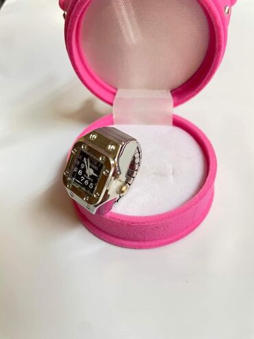 Prstenje: Prsten sat (Podesiv)
Cena:1000din — 1