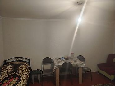 Otaqlar: Səbail rayonunda yerləşən 2 otaqlı həyət evi satışdadır. Ev geniş — 4