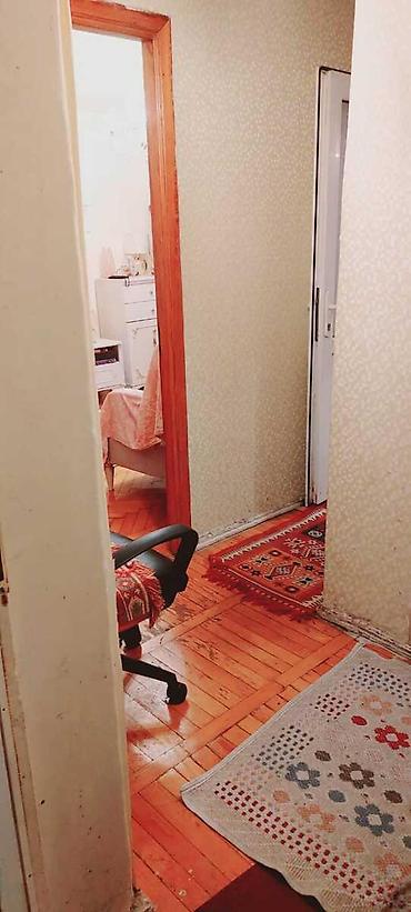 55 yas is ilanlari: Bakı, Yasamal, 3 otaqlı, Köhnə tikili, m. Elmlər Akademiyası, 73 kv. m — 9