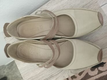 letnje čizmice: Tamaris ženske cipele broj 39 od prave kože donete iz nemačke krem