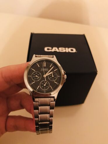 g shock casio: Original Casio saat qadın üçün,110 azn-ə alınıb,istifadə olunmayıb