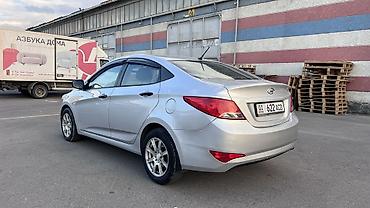 byd up: Hyundai Solaris: 2015 г., 1.6 л, Автомат, Бензин, Седан — 3