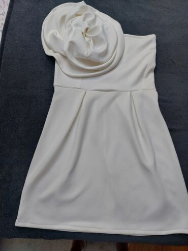 haljine sa spuštenim ramenima: L (EU 40), bоја - Bela, Koktel, klub, Drugi tip rukava