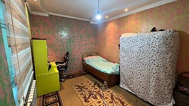 Продажа коттеджей и домов: 🏡 Срочно продаётся 4-к дом в📍ж/м Ак-Ордо1 Локация: Пересечение ул — 3