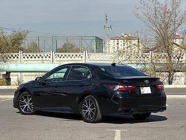 куплю маш: Toyota Camry: 2020 г., 2.5 л, Автомат, Бензин, Седан — 2