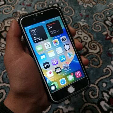 Apple iPhone: IPhone 8, Б/у, 64 ГБ, Красный, Зарядное устройство, Защитное стекло, Чехол, 100 % — 2