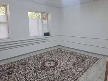 Продажа участков: Полдома, 100 м², 3 комнаты, Агентство недвижимости, Евроремонт