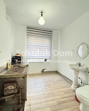 Продажа коттеджей и домов: 🏠Продаётся дом в с. Сокулук 🟡Комнаты: 3 🟡Участок: 10 соток — 10