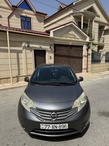Nissan Note: 1.2 л | 2013 г. Хэтчбэк