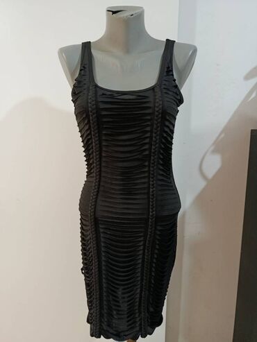 Haljine: Bershka S (EU 36), bоја - Crna, Koktel, klub, Na bretele