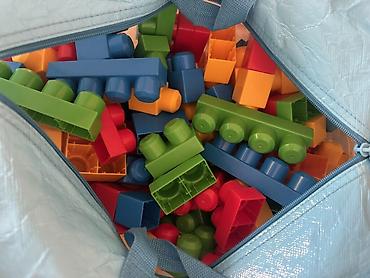 uşaq oyuncaq: Mega Bloks First Builders – böyük ölçülü konstruksiya kubları dəsti - — 2