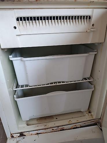 indesit ds 4160 s: İndesit No Frost iki kameralı soyuducu - Brend və model: Indesit, üst — 2