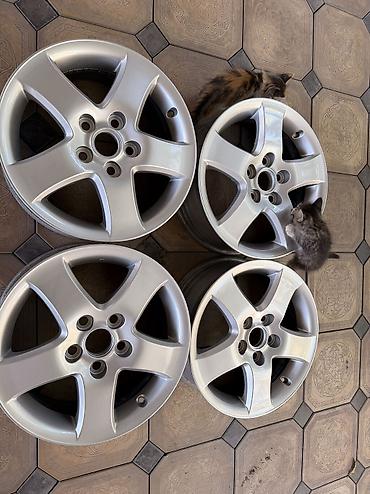 Литые Диски R 16 Toyota, Комплект, отверстий - 5, Б/у