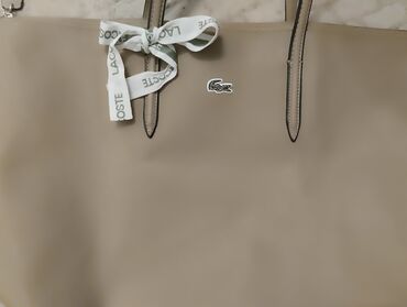 тасбих купить бишкек: Сумка-тоут Lacoste - Цвет: бежевый (тауп). - Материал