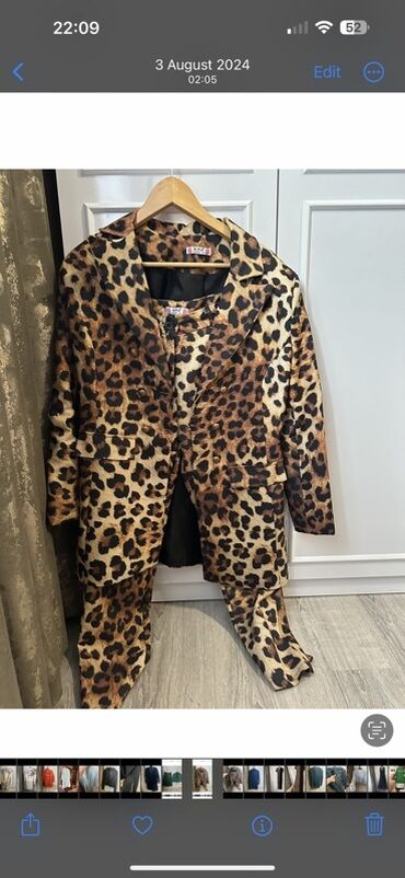 kostyum qadın: Leopard printli kostyum, palto və şalvardan ibarətdir. Paltonun açıq