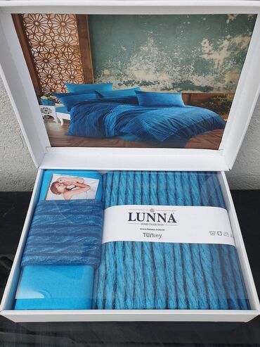 Posteljina: LUNA POSTELJINE CENA: 3100 DIN Materijal: 100% pamuk Komplet — 1