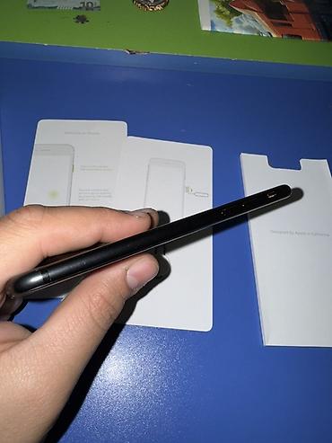 Apple iPhone: IPhone 7, Qara, Sənədlərlə — 5