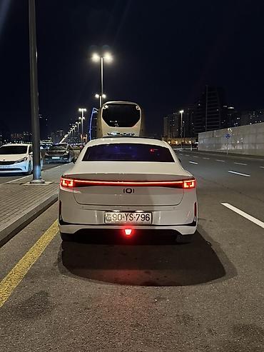 tesla qapı: Tesla : 1.5 l | 2025 il 75000 km Sedan — 2
