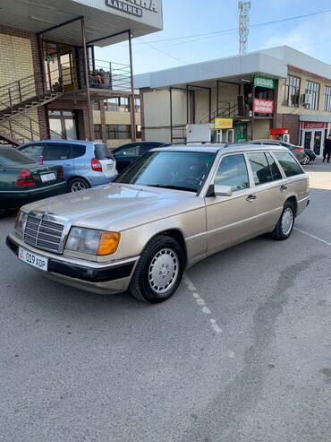 mercedes c220: Mercedes-Benz W124: 1991 г., 2 л, Механика, Бензин, Универсал