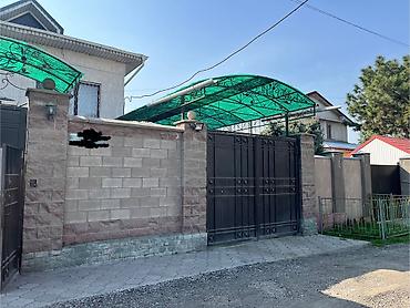 Продажа коттеджей и домов: Продается 2х этажный особняк из 10комнат 330м2, по ул. Шаумяна, на — 30