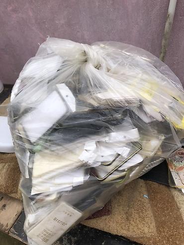 any unboxing bağlandı: Məhsul: Telefon aksesuarları qarışıq paketi Təsvir: - Şəffaf paketdə — 1