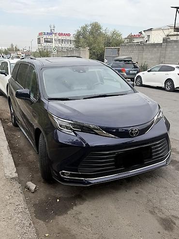 Toyota: Toyota Sienna: 2023 г., Гибрид, Минивэн — 1
