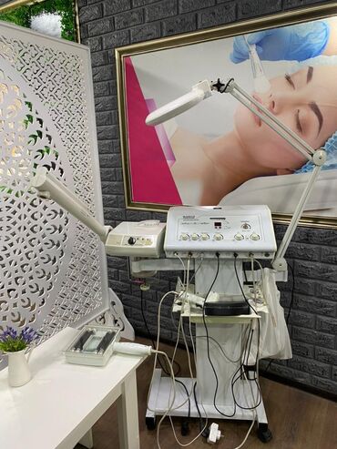 Оборудование для салонов красоты: Косметологический комбайн все функции рабочие состояние отличное почти