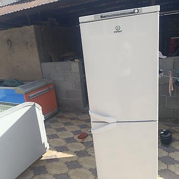 dekko plus: Холодильник Indesit, двухкамерный, белый. - Классическая компоновка — 1