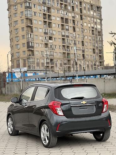 Chevrolet: Chevrolet Spark: 2018 г., 1 л, Вариатор, Бензин, Хэтчбэк — 6
